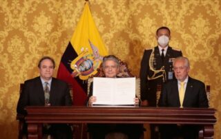 CFN y BanEcuador se fusionarán