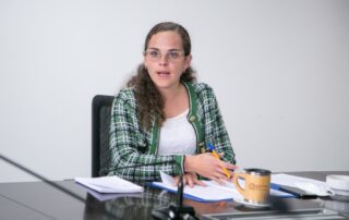 violación en autobús escolar