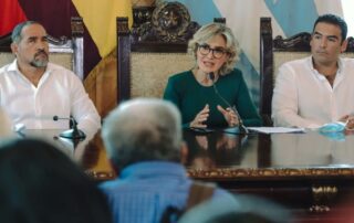 Cynthia Viteri pide a Lasso
