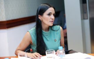 destitución de Yeseña Guamaní