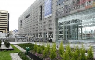 no confía en instituciones públicas