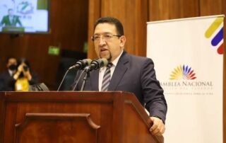 diálogo entre el gobierno y la Conaie