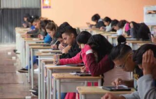 universidades suspenden clases por el paro