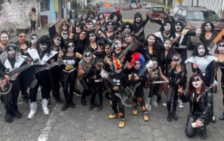 Gene Simmons toca el corazón de sus fans ecuatorianos