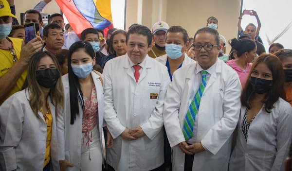 ¿Quién es Ecuador Montenegro, precandidato a alcalde de Guayaquil?