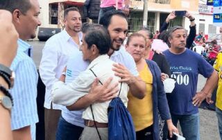 ¿Quién es Jonathan Parra, precandidato a la alcaldía de Guayaquil?