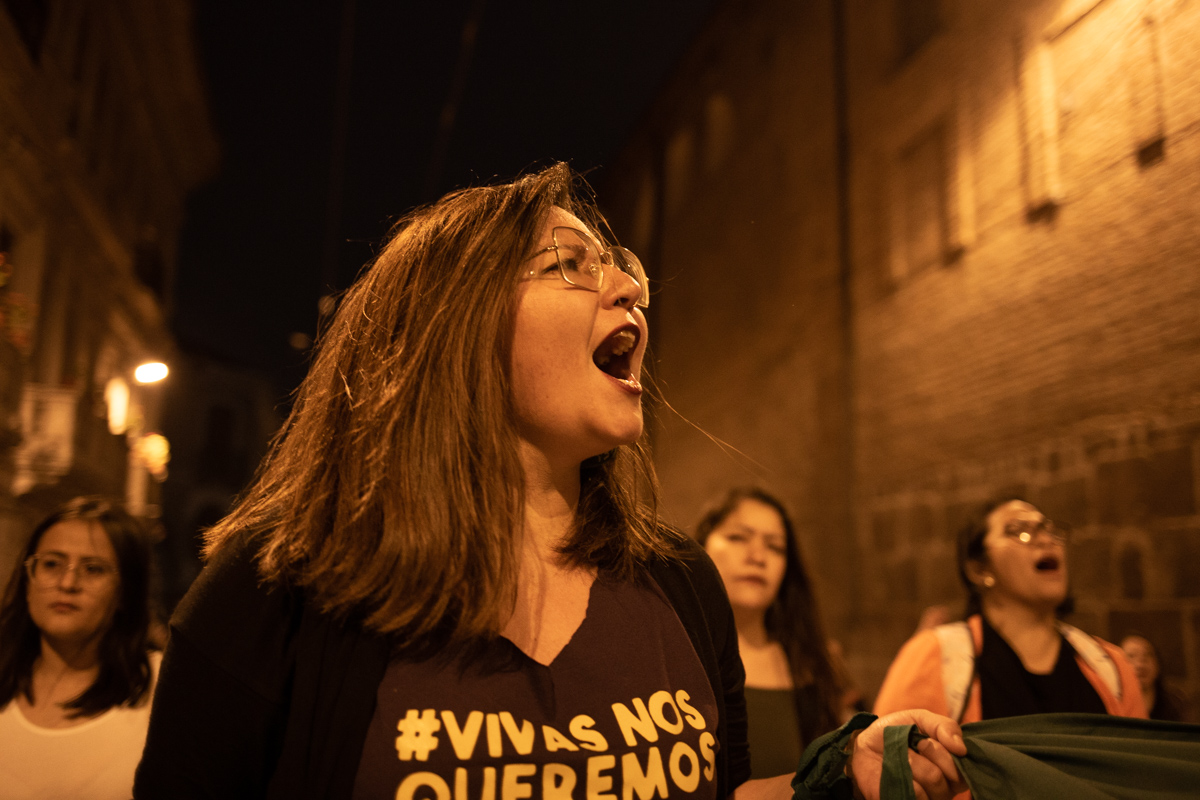 consignas en la marcha del 25 N