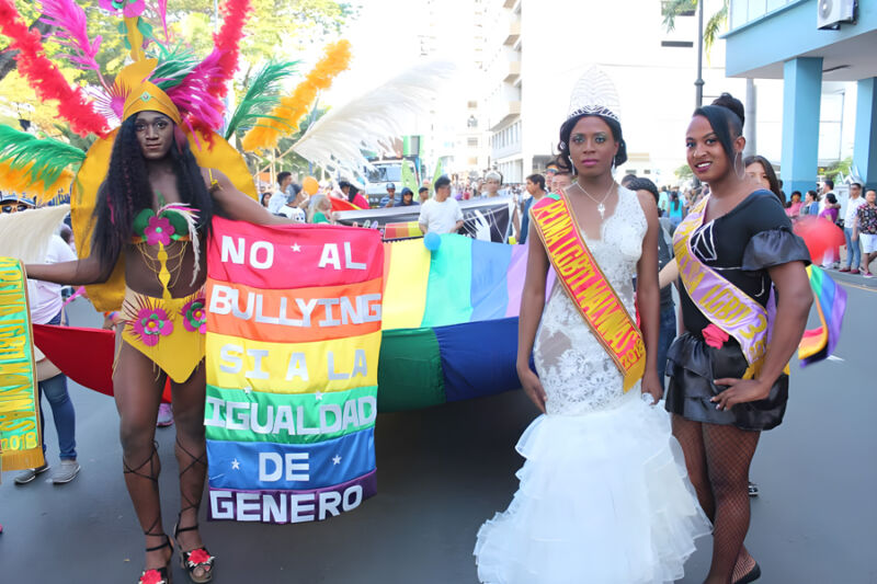 La historia de la marcha del Orgullo LGBTI en Guayaquil, en fotos