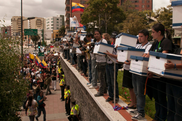 caso Yasunidos, firmas