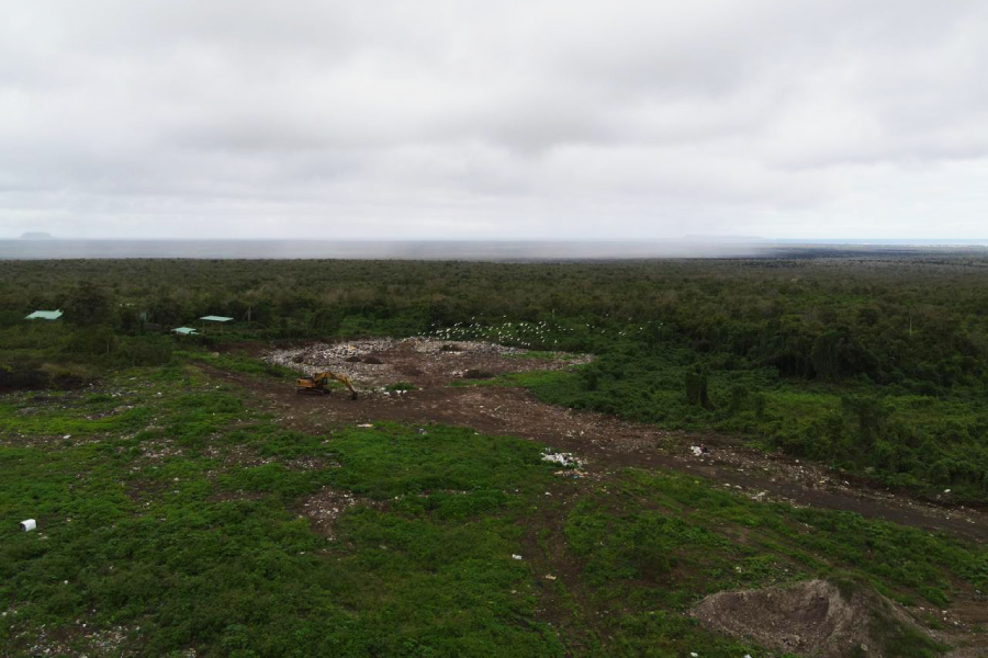 relleno sanitario isla isabela, octubre 2023