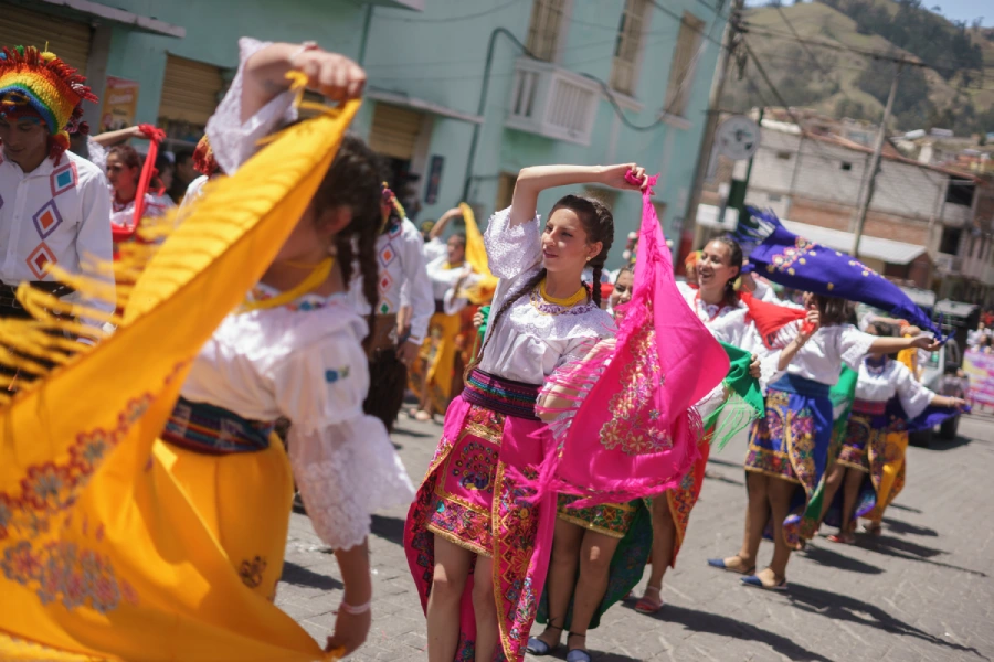 feriado carnaval 2025