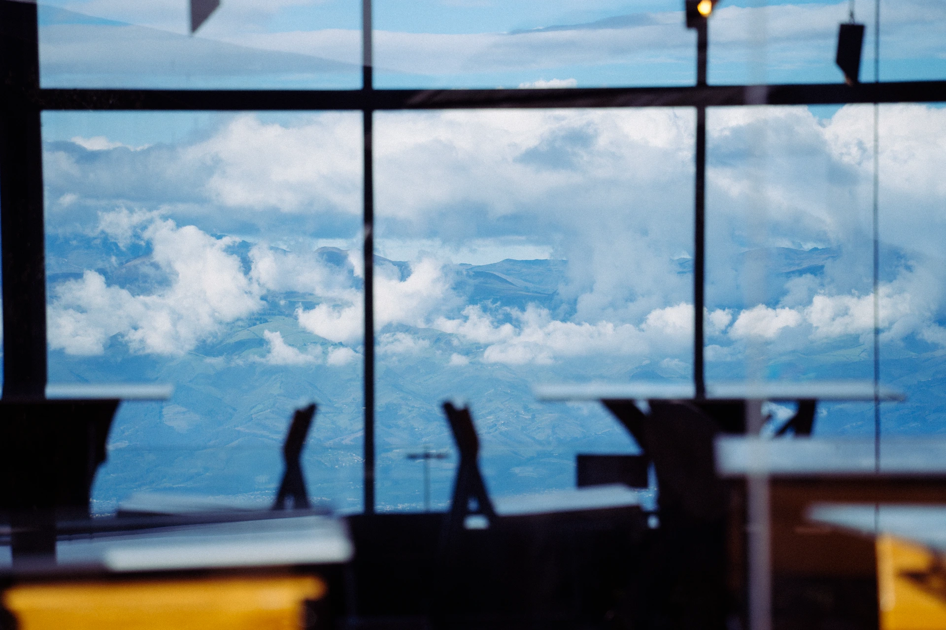 Una cafetería de vista privilegiada, a la que solo lleva el teleférico de Quito Una cafetería de vista privilegiada, a la que solo lleva el teleférico de Quito
