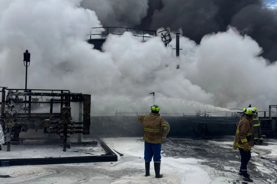 El 26 de mayo de 2025, la Refinería Esmeraldas paró sus operaciones tras un incendio de un tanque de Fuel Oil.