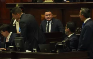 Con 78 votos a favor en la segunda votación por el segundo vocal del CAL el pleno eligió al asambleísta Samuel Célleri.