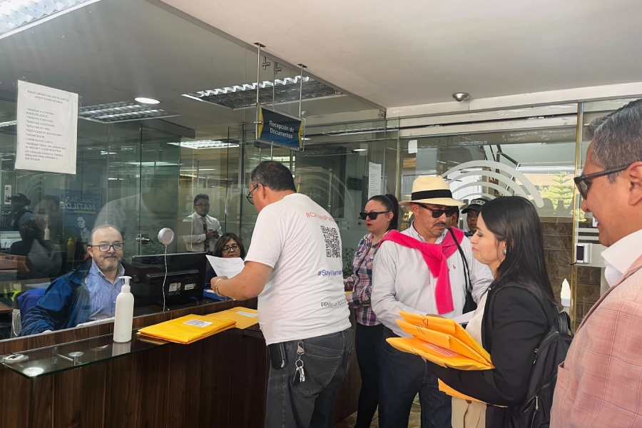 Hasta el 2 de junio de 2025, la iniciativa Chao Pabel ha reunido 70 mil firmas, necesita 206.000 firmas para que el CNE llamé a votaciones. 