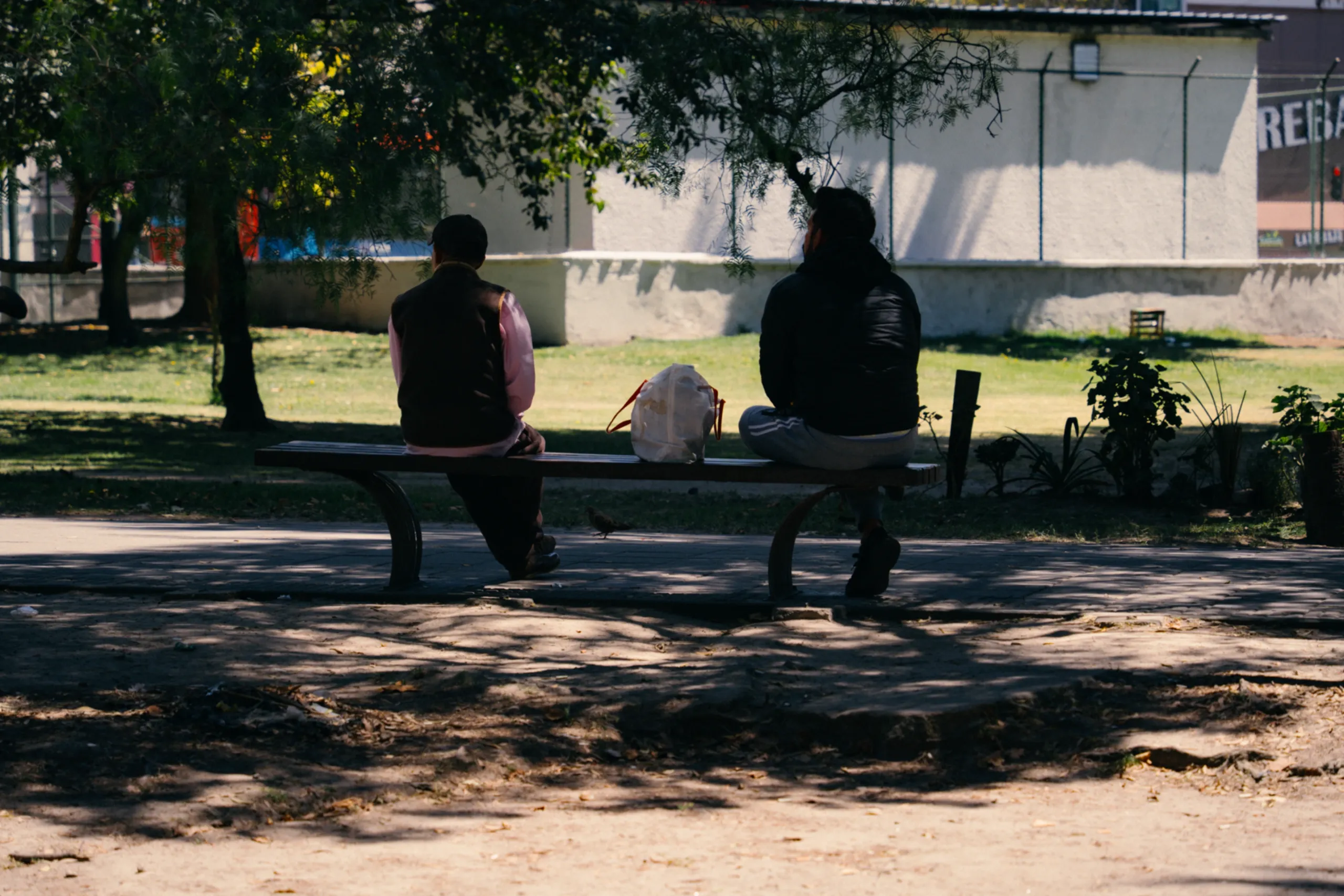 Dos hombres en verano
