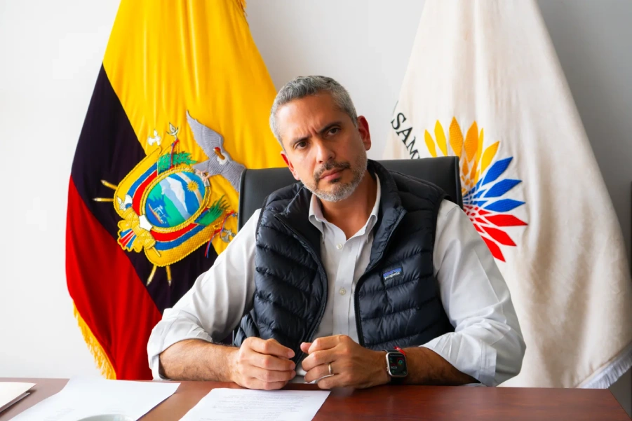 fiscalizar el sistema de salud: entrevista a Raúl Chávez