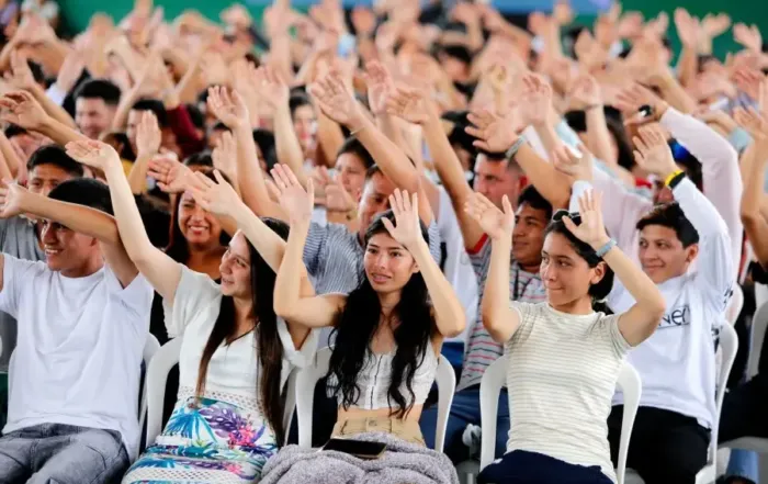 Jóvenes entre 18 a 29 años participan del programa Jóvenes en Acción.