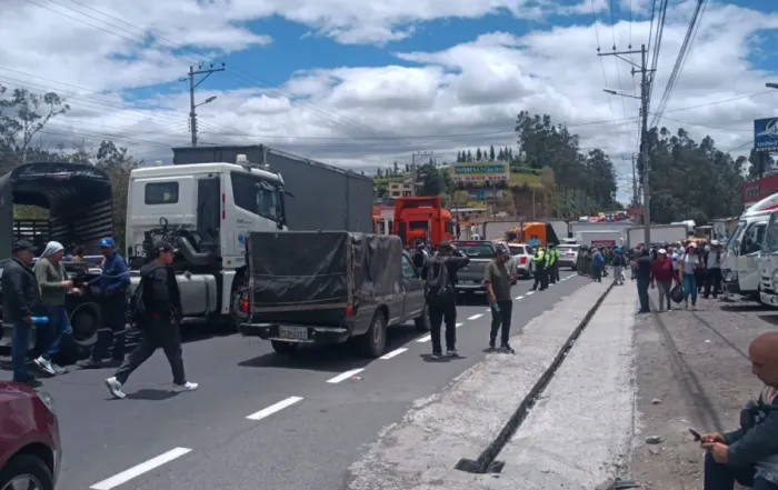 paro en Ecuador por la eliminación del subsidio al diésel