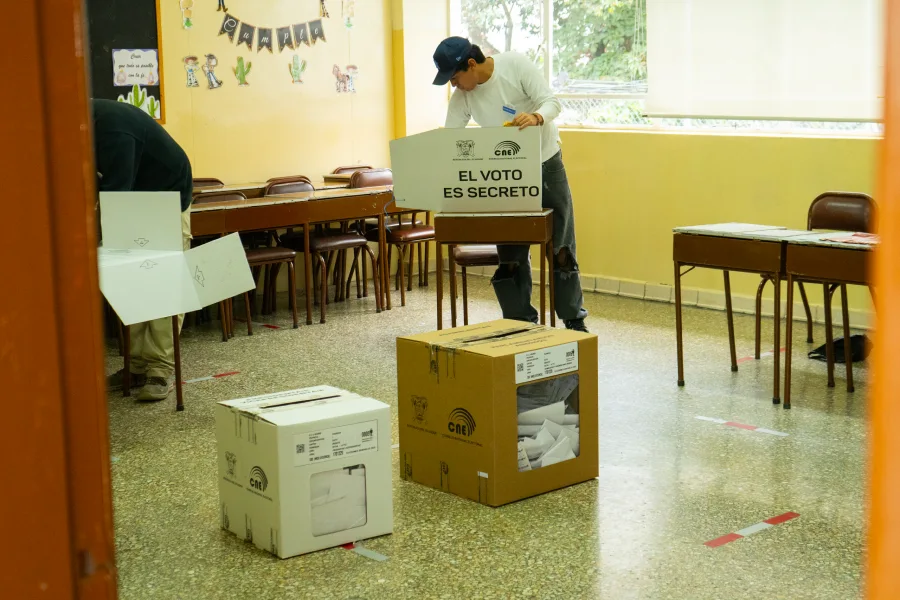 lugar de votación en la consulta popular y referéndum 2025