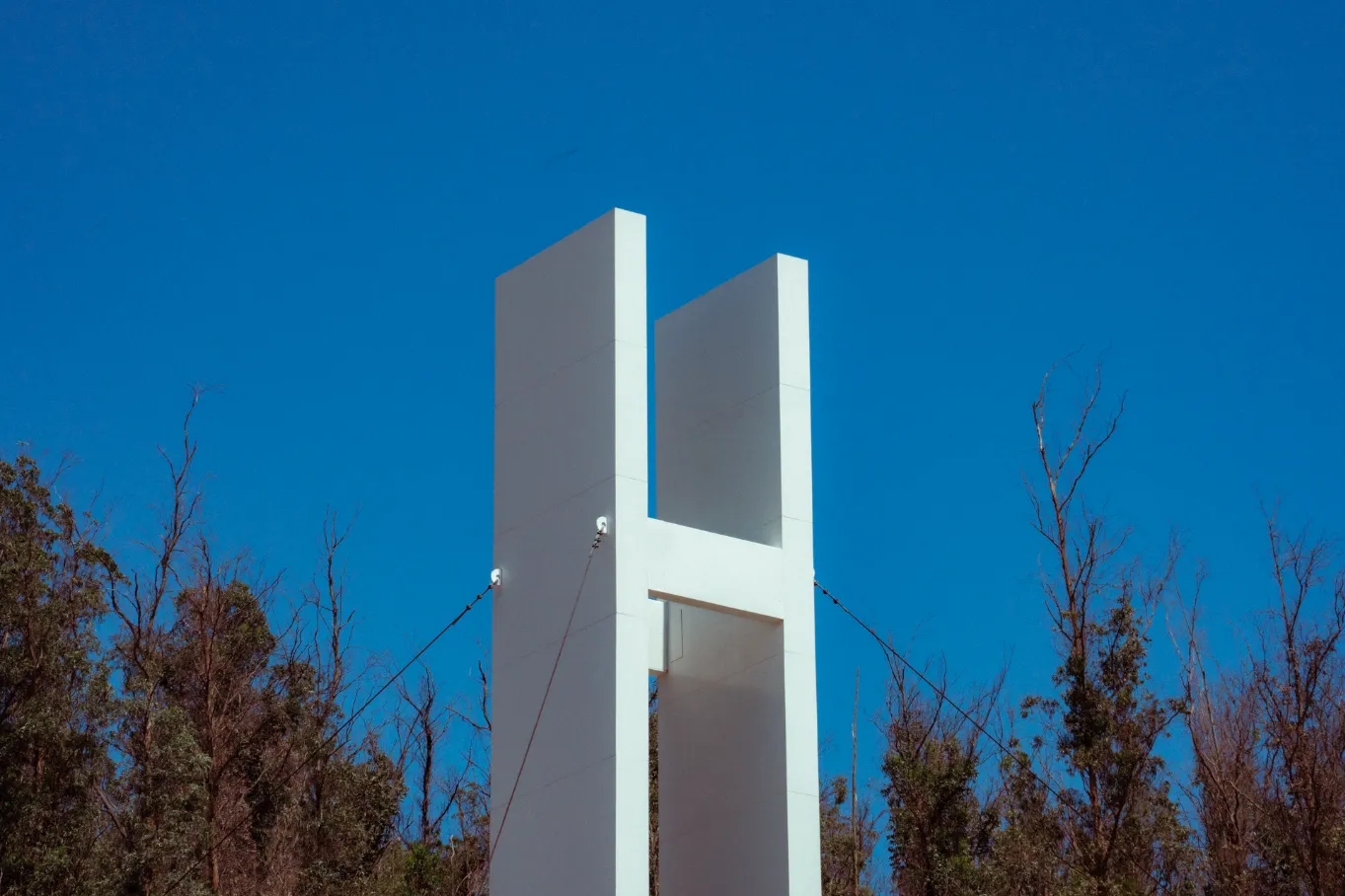 detalle de la escultura Quito – Ki Toh Sol Recto de Fernando Rivera Salvador