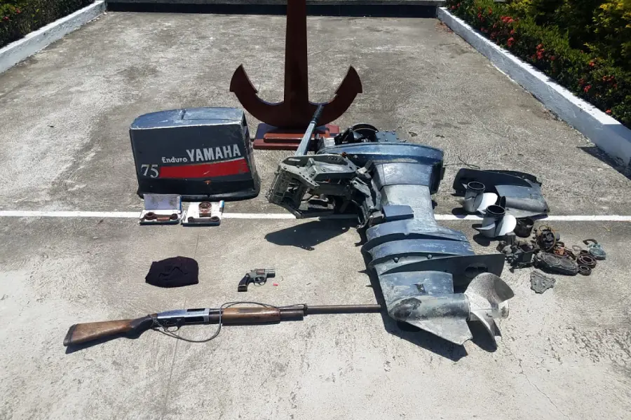 Decomiso de motor en Puerto Bolívar, en febrero de 2019. Foto: cortesía Fuerzas Armadas