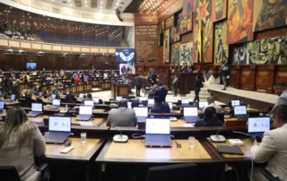 Si los ecuatorianos aprueban una Asamblea Constituyente, se elegirán 80 asambleístas para que redacten una nueva constitución.