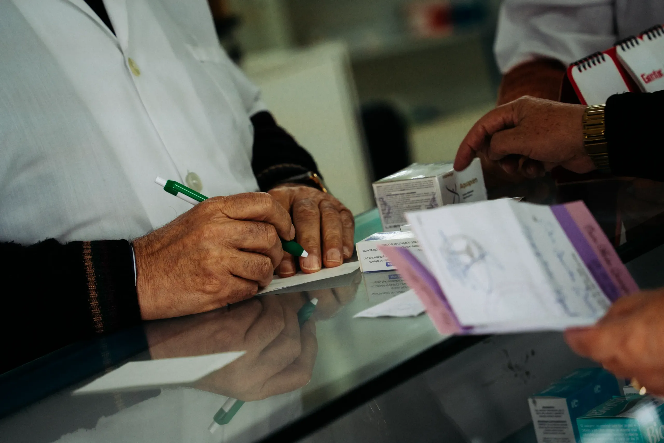 FARMACIA 12 De 17 Scaled