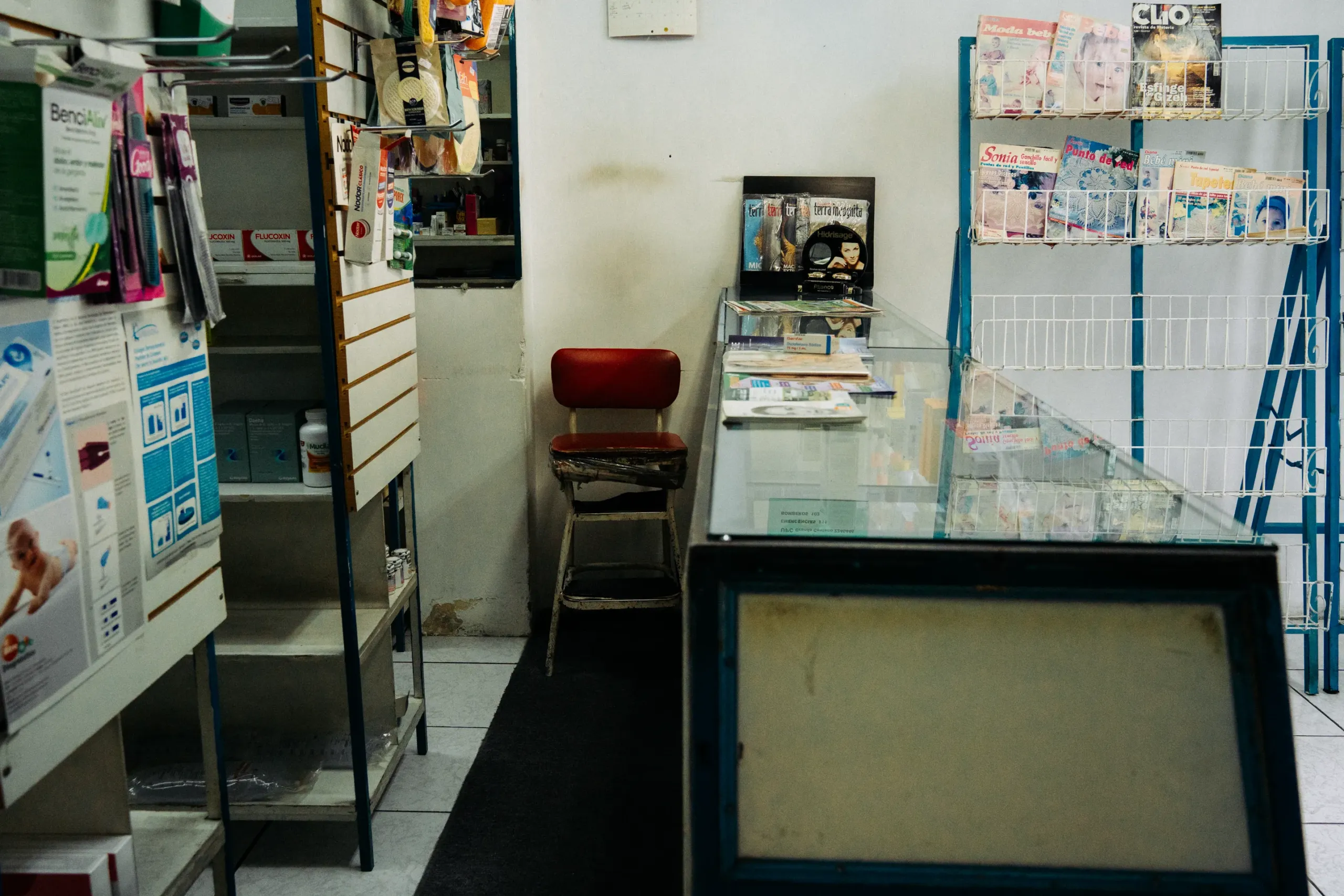 FARMACIA 8 De 17 Scaled