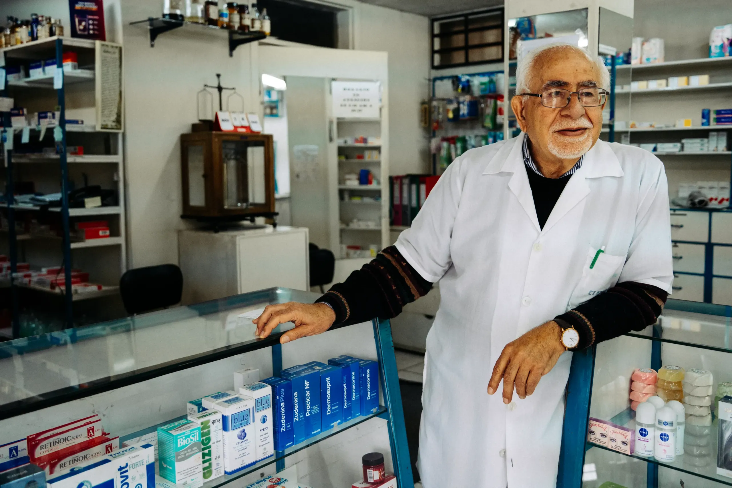 FARMACIA 9 De 17 Scaled