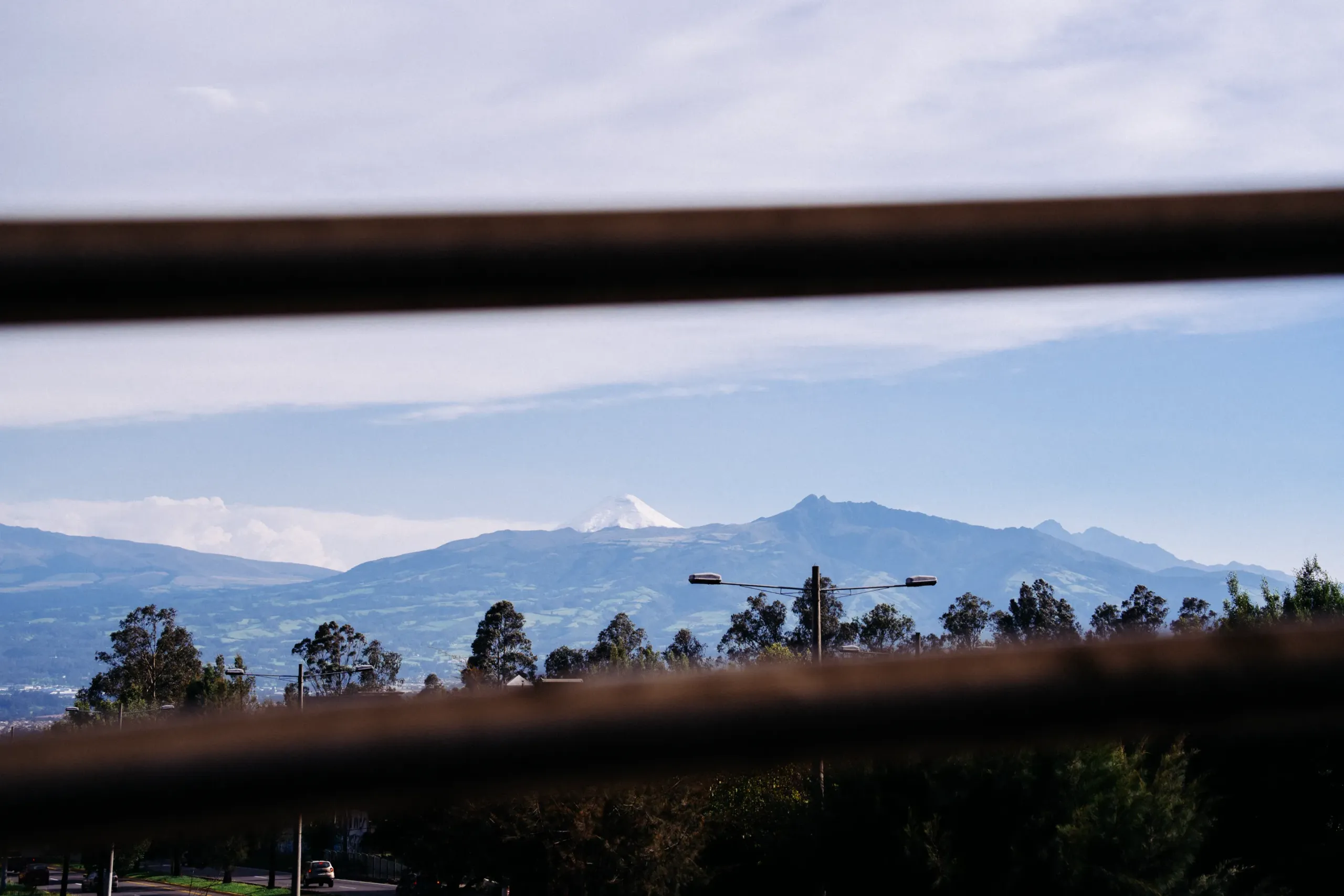AUTOPISTA GENERAL RUMIÑAHUI_12 Los volcanes, a la vista