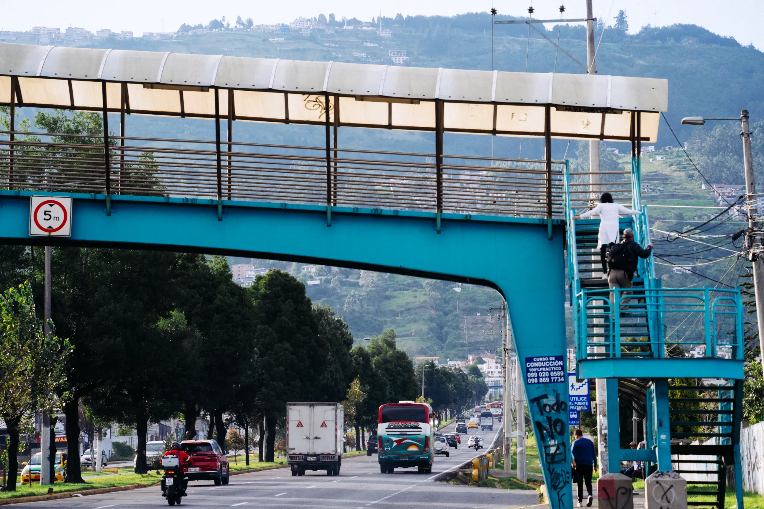 AUTOPISTA GENERAL RUMIÑAHUI_15 AUTOPISTA GENERAL RUMINAHUI 15 Scaled