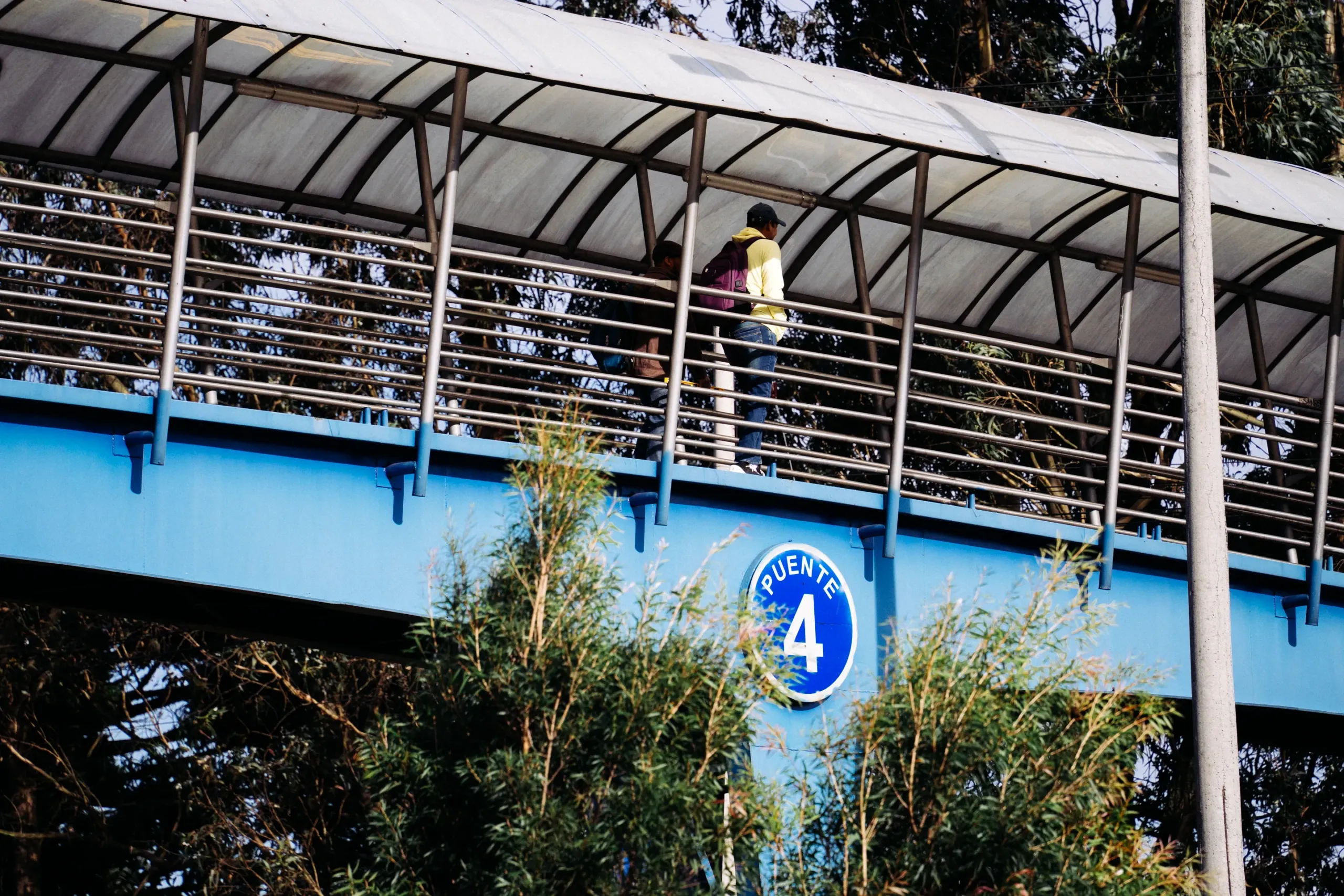 AUTOPISTA GENERAL RUMIÑAHUI_2 el puente 4 de la autopista General Rumiñahui