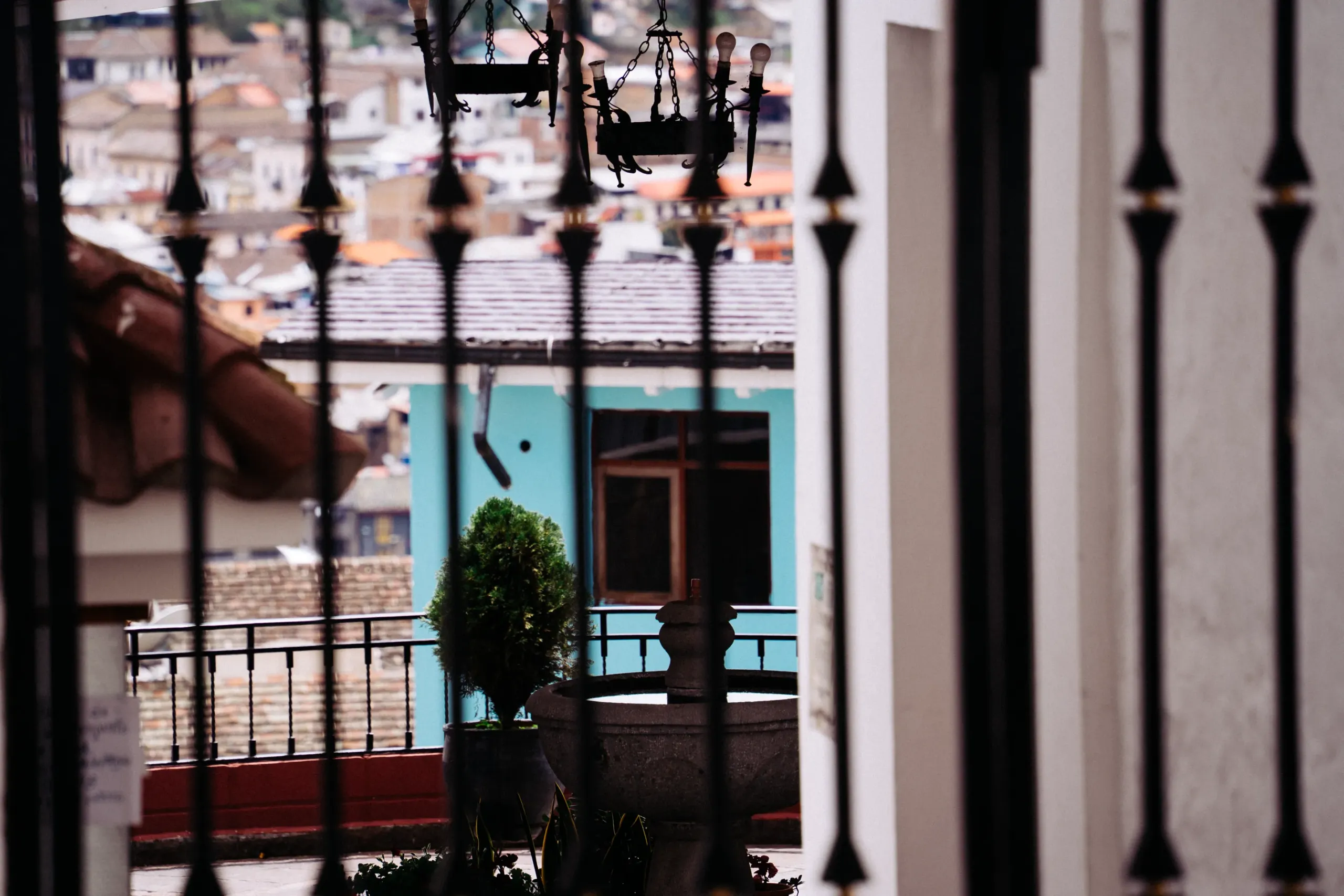 CASAS COLORES SAN JUAN (14 de 17) Desde una ventana, un pedacito de mil colores