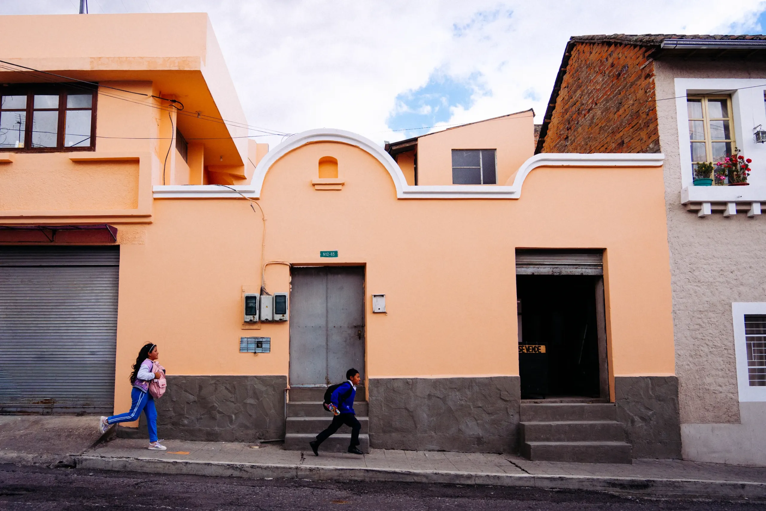 CASAS COLORES SAN JUAN (5 de 17) El barrio, conocido como "balcón quiteño", fue antes un sitio inca para adorar a la Luna