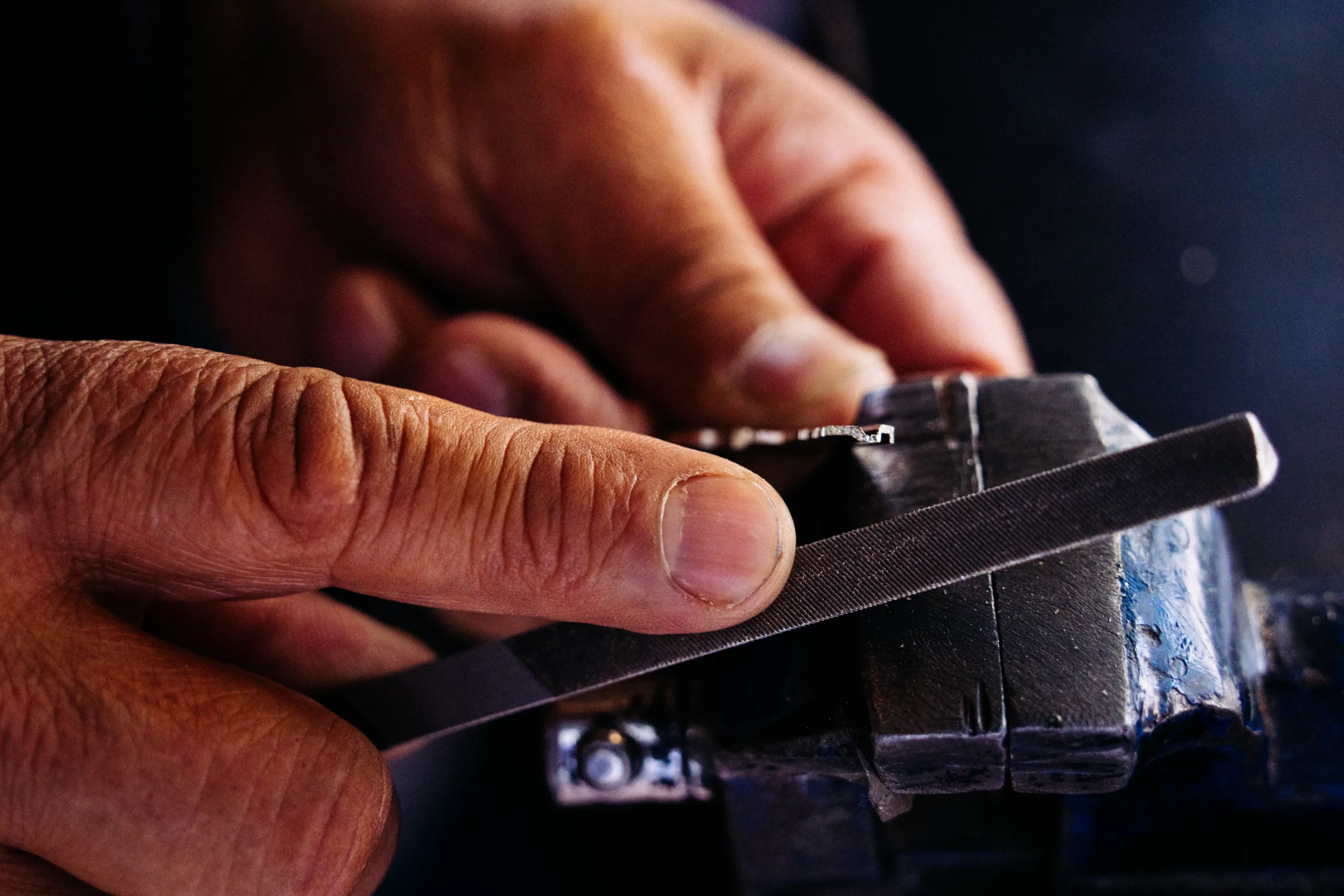 Limar, ajustar, soplar, parte del oficio