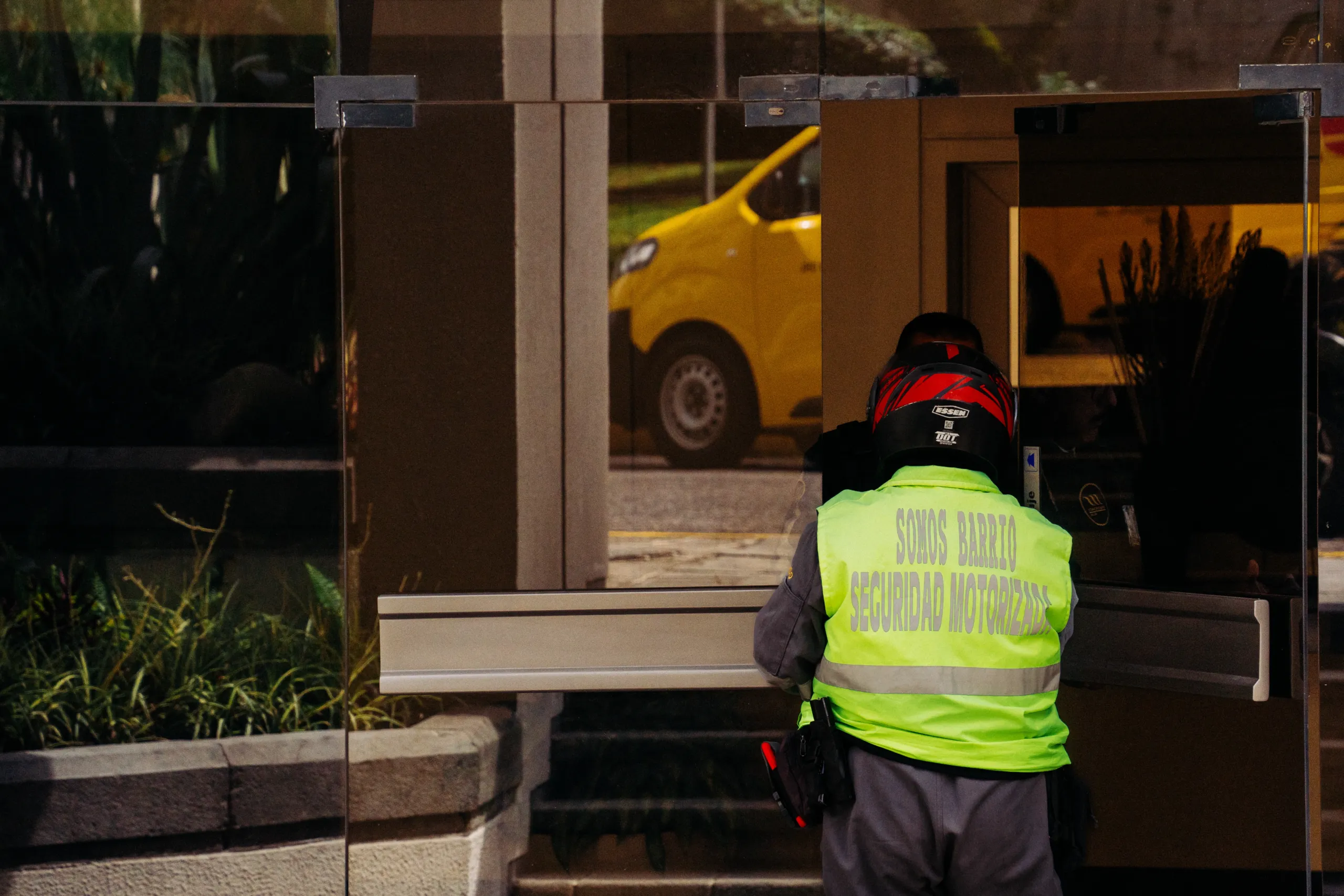 Guardia en la Gonz&aacute;lez Su&aacute;rez