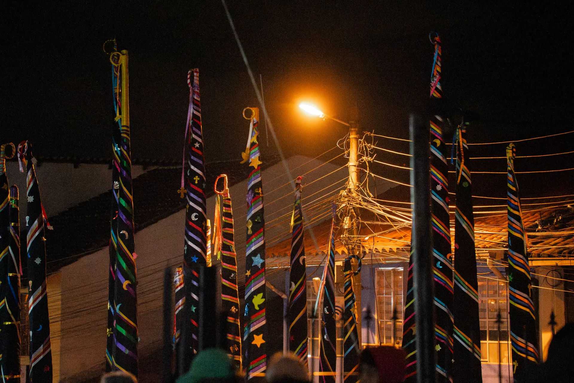 Los turbantes caminan por Alangas&iacute;
