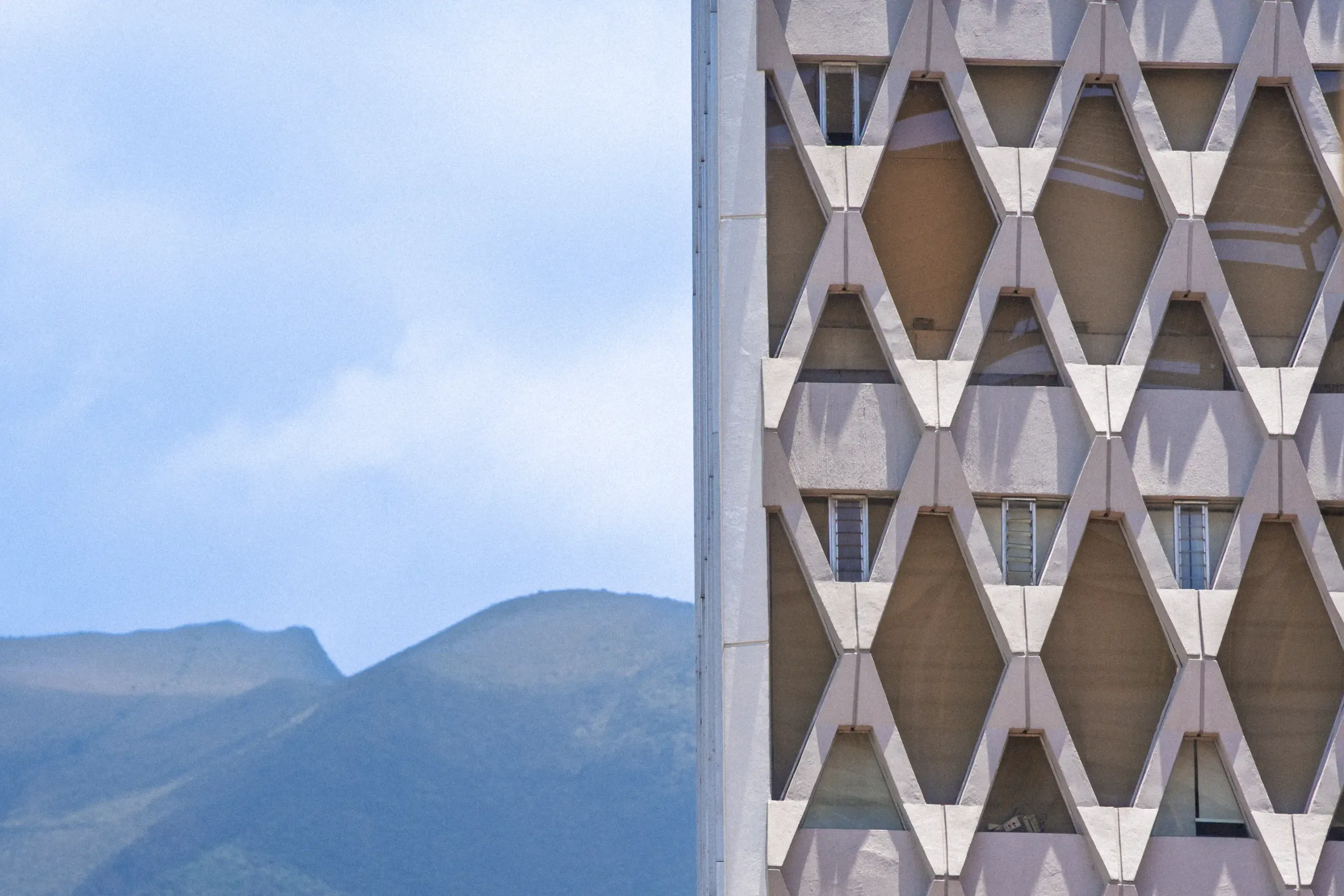 El Pichincha decora