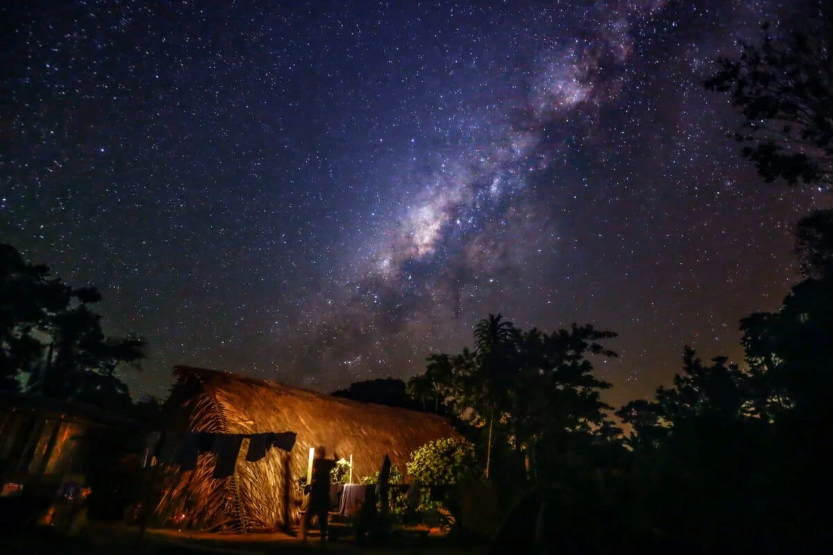 Una noche en Bameno, la comunidad waorani donde creció Conta. Foto: cortesía Manuel Avilés