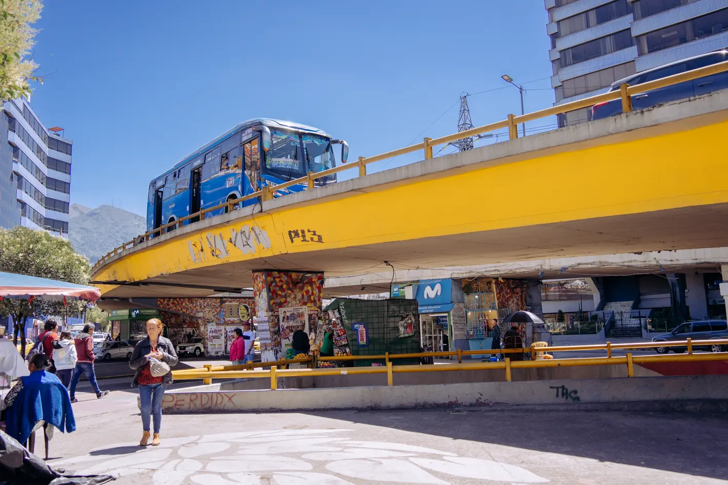 pasos a desnivel de Quito