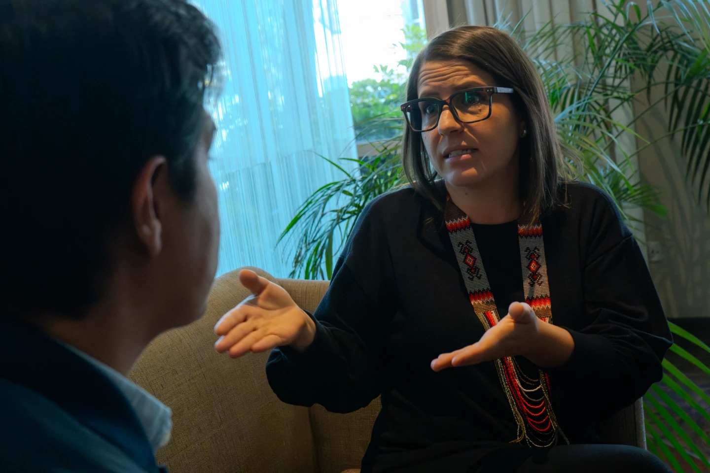 Juanita Goebertus, de Human Rights Watch, alerta que la cooperaci&oacute;n entre Ecuador y Estados Unidos no frena al crimen organizado.
